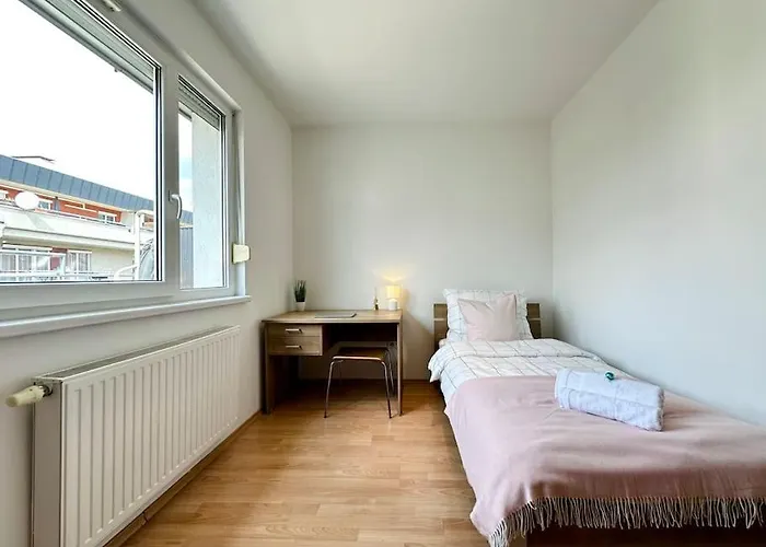 Riverside - Free Parking Apartman *