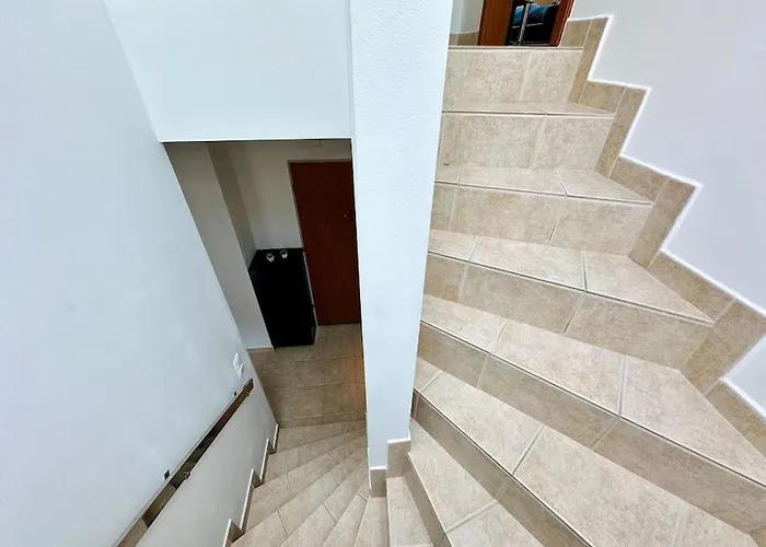 Riverside - Free Parking Apartman